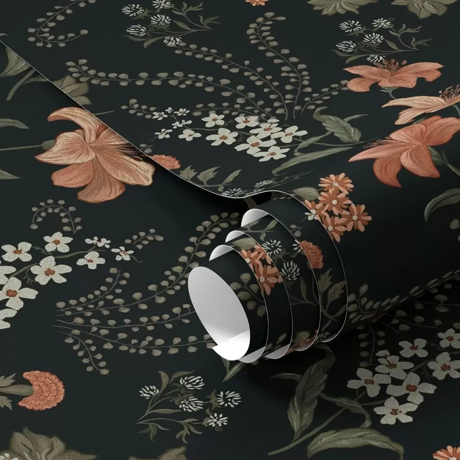 murales de pared Lirios naranjas y pequeñas flores sobre fondo negro a00463