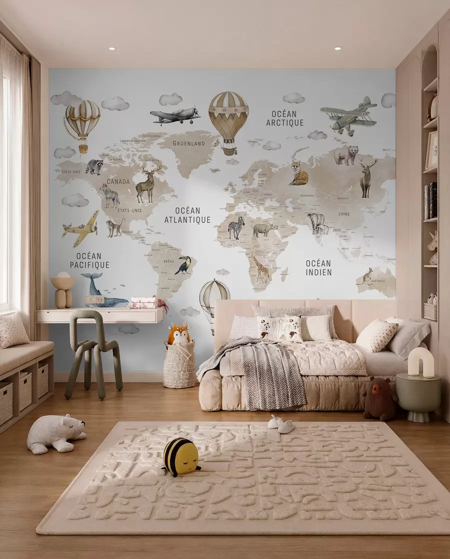 murales de pared Mapa de estilo acuarela para niños con animales y globos aerostáticos. En francés. Color beige. c00001frv2