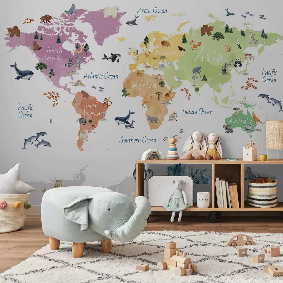 murales de pared Un mapa a color con estilo de acuarela en el que aparecen animales, plantas y elementos arquitectónicos. Etiquetas en inglés c00009en