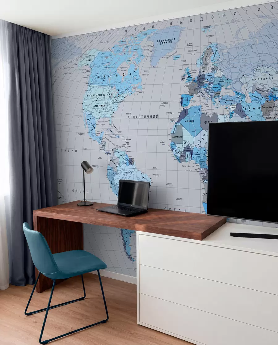 murales de pared Un mapa político del mundo con banderas en tonos azules, en ucraniano c00004ukv3